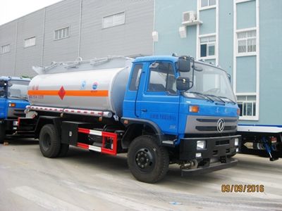 东风153加油车