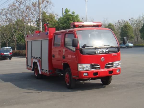 东风底盘水罐消防车